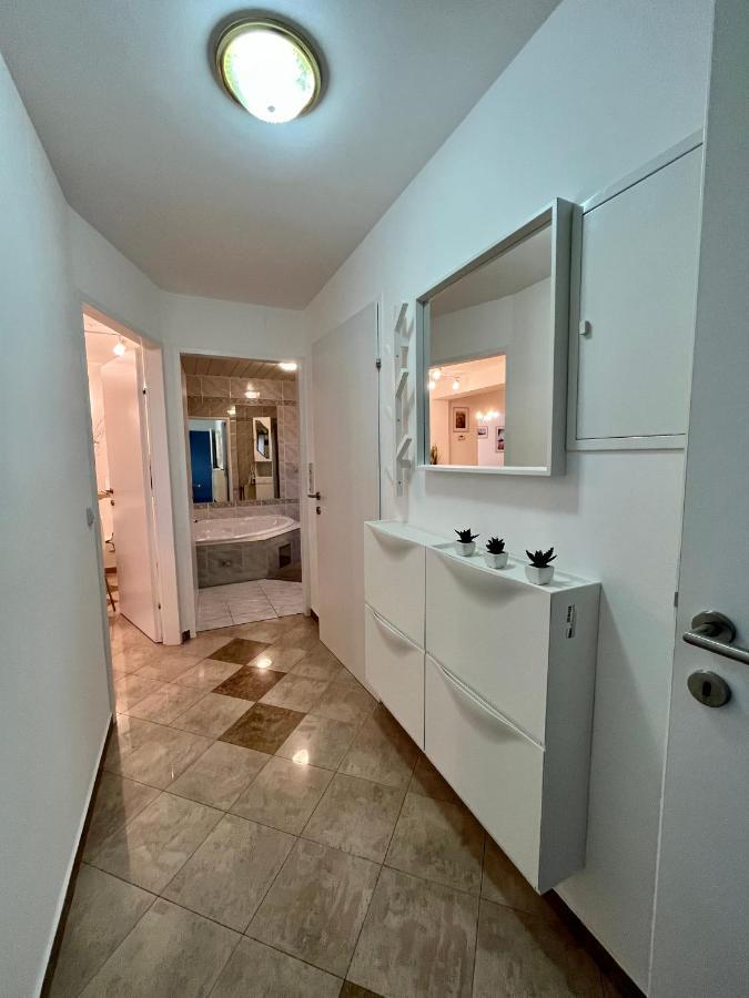 Traum Apartment Mit Pool+Balkon Wien Eksteriør billede