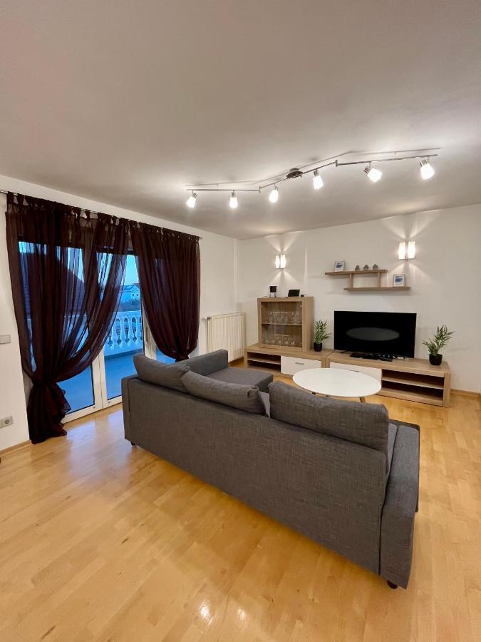 Traum Apartment Mit Pool+Balkon Wien Eksteriør billede